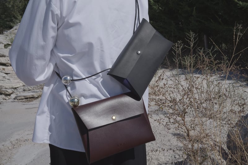 Medium Origami Bag L – Dark Brown
